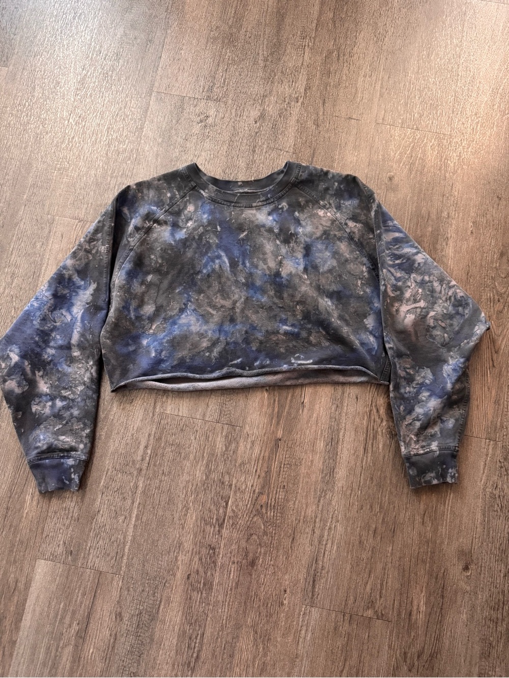 lululemon athletica Cropped Tie-Dye Crewneck Sweatshirt - Blue, Gray